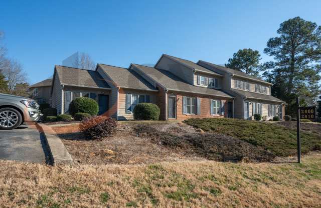 *OFFERING ONE MONTH FREE PROMOTION* 1 Bed / 1 Bath End Unit Townhome In North Durham photos photos