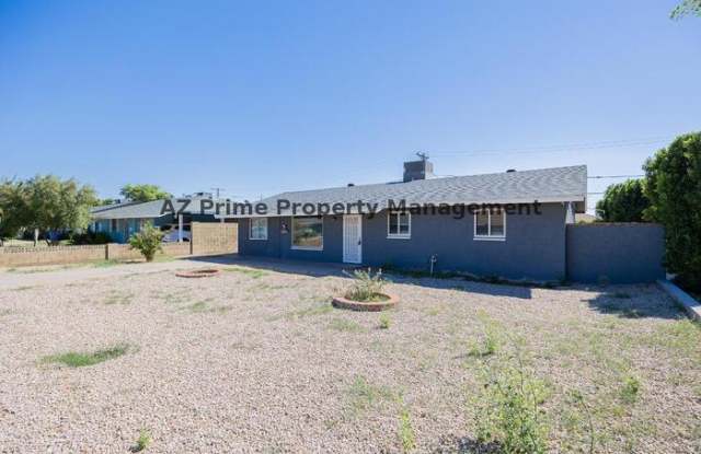 4923 East Palm Lane Gallery 3