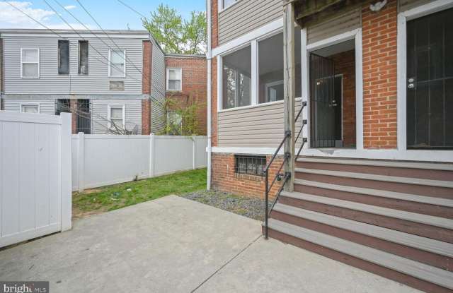 2329 FAIRLAWN AVENUE SE photos photos