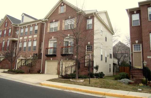 13032 Greg Roy Ln - 13032 Greg Roy Lane, McNair, VA 20171