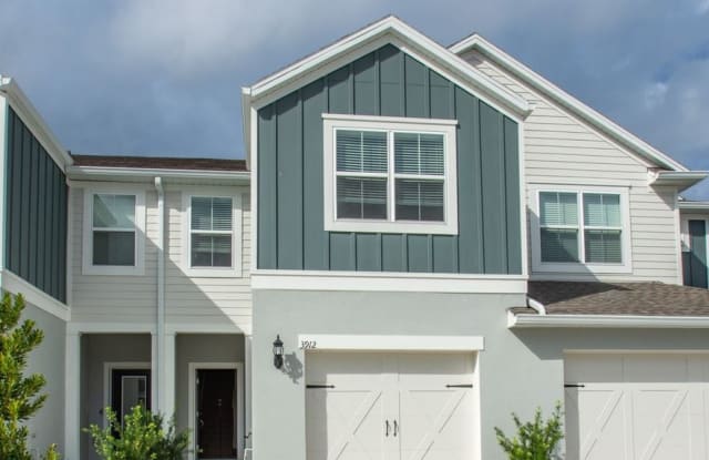 3912 Plainview Drive - 3912 Plainview Dr, Meadow Woods, FL 32824