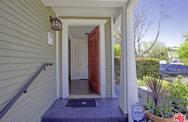 503 NORWICH DR Gallery 3