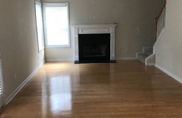 852 Betsy Ross Tr Gallery 2