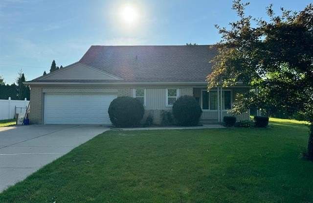 5028 Abington Drive photos photos