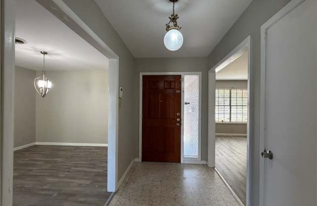 749 Burkshire Drive Gallery 4