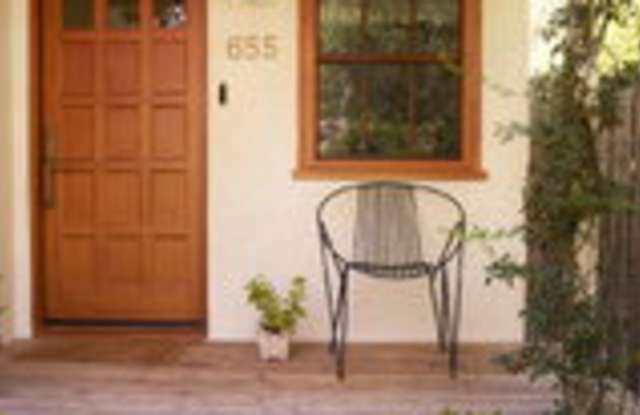 655 Angelus Place Gallery 3
