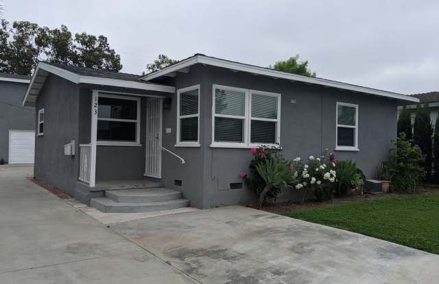 Beautiful 3 bd/ 2 ba in Orange photos photos