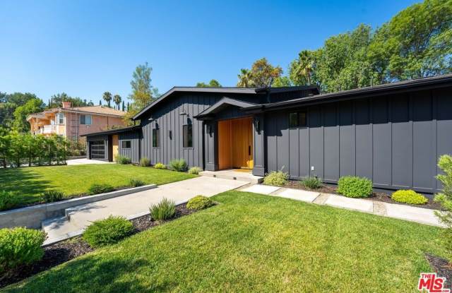 20215 Lorenzana Dr photos photos