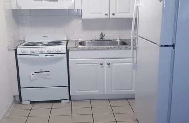 1042 Main St - 1042 Main Street, Malden, MA 02148