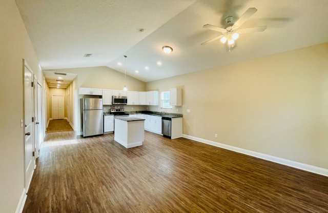 New 3 Bed 2 Bath House for Rent! photos photos