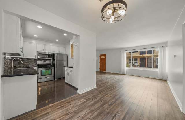 2 Bed 1 Bath Updated Gated Condo Near Beach  Retro Row - With Parking  On-Site Laundry - 2075 East Appleton Street, Long Beach, CA 90803