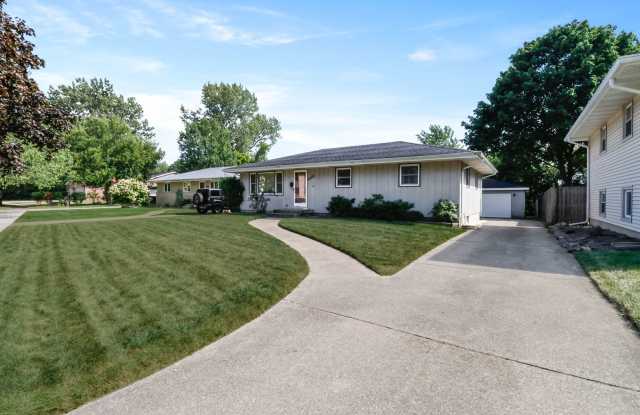 632 South Street - 632 South Street, Munster, IN 46321