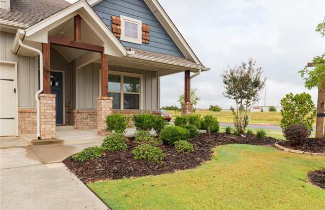 Stunning new home + 4 bedrooms + 3 bathrooms + Moore Schools - 3441 Superior Dr, Moore, OK 73160