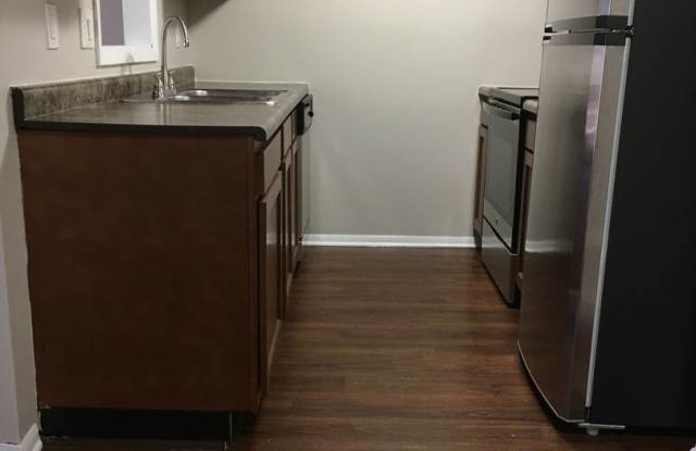 Charming 1-Bedroom 1-bathroom Apartment in the Heart of Chesterton! Gallery 2