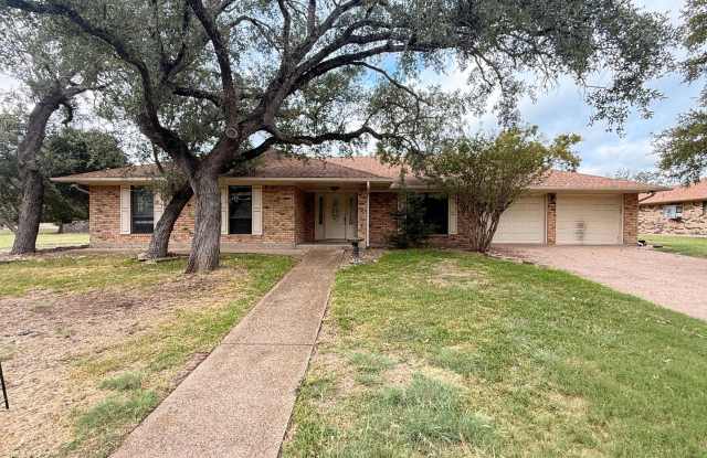 AVAILABLE NOW! - 2116 Chinaberry Circle, Harker Heights, TX 76548