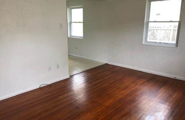 106 E Revere Ave Gallery 3