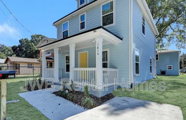 1614 State St W photos photos