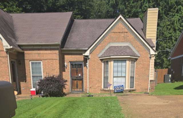 4 Success in now offering this Spacious 2.0 bedroom 2.0 Bath photos photos
