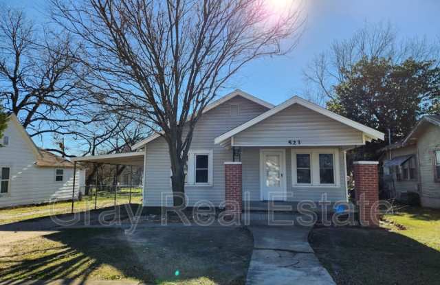 523 West 7th Street - 523 West 7th Street, Ada, OK 74820