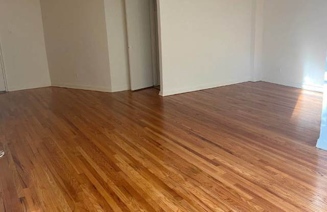 57-02 woodside ave, #424 Gallery 2