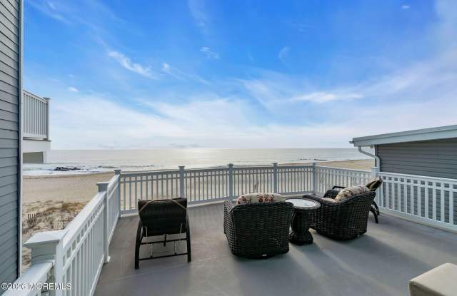 55 Beach Front Gallery 2