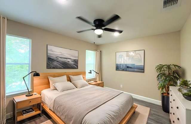 7571 Windsor Oaks Gallery 4