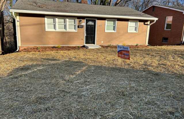 1629 EMERALD STREET - 1629 Emerald Street, Winston-Salem, NC 27105