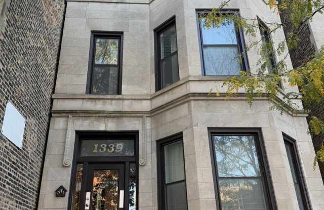 1339 N Western Avenue Gallery 1