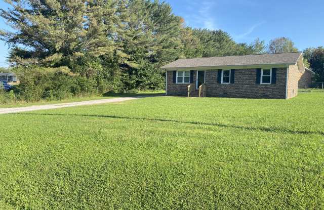 240 Lakeview Dr Gallery 2