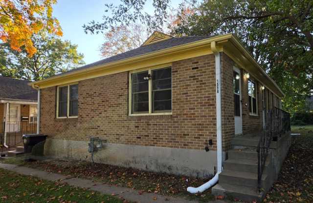CHARMING ONE BEDROOM IN INDEPENDENCE!!! Gallery 1
