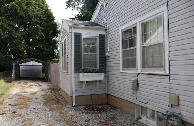 1064 South Thelma Avenue Gallery 3