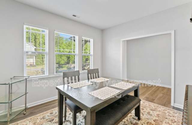 482 Olivia Crossing Court Gallery 4