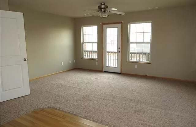 1104 Flagstone Lane Gallery 4