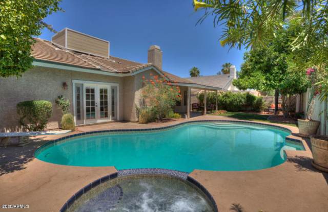 9075 E POINSETTIA Drive Gallery 2