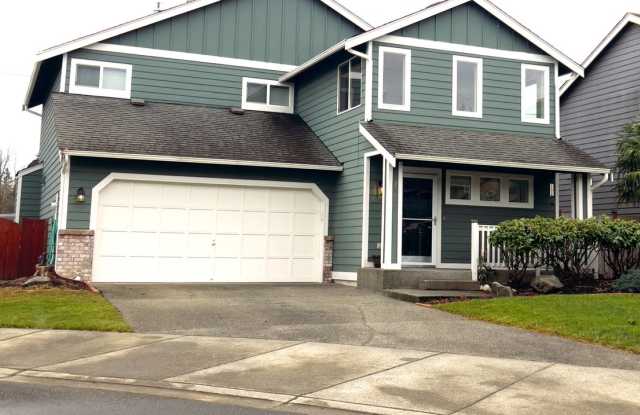 Fantastic roomy and bright 4 bed photos photos