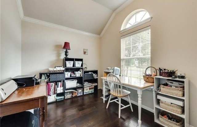 12138 Red Hawk Drive Gallery 3