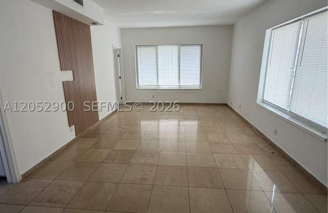 6767 Indian Creek Dr Gallery 4