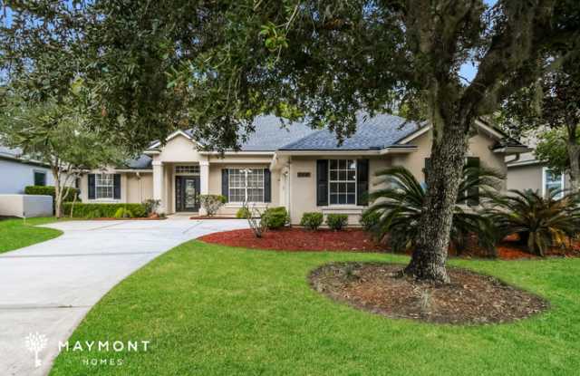 1027 Green Pine Circle photos photos