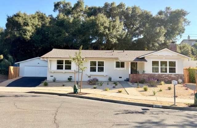 Remodeled 4 bedroom home Gallery 1