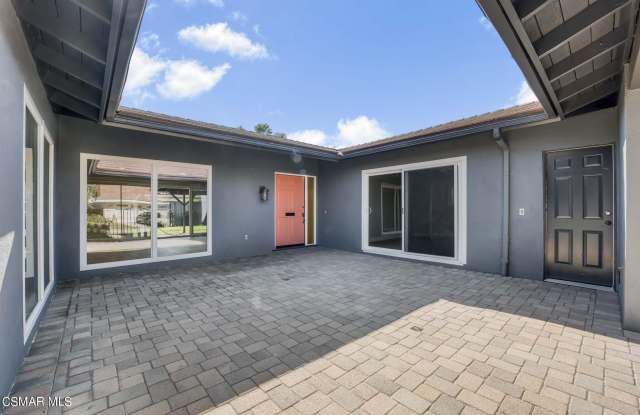 32004 Grenville Court Gallery 2