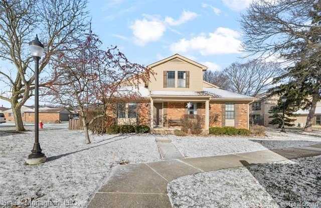 8641 Crabapple Lane photos photos