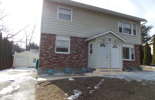 3 DEERPATH DR - 3 Deer Path Dr, Albany County, NY 12205