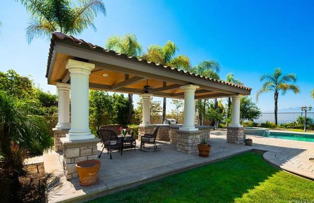 19769 Highland Terrace Drive Gallery 3