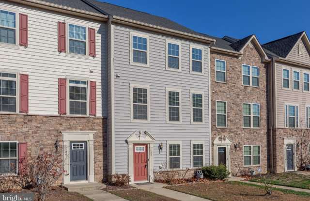 102 SWEETGUM Court - 102 Sweetgum Court, Stafford County, VA 22554