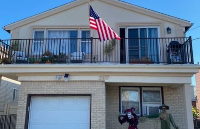 287 Lamport Blvd - 287 Lamport Boulevard, Staten Island, NY 10305