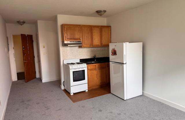 181 Pleasant St. photos photos