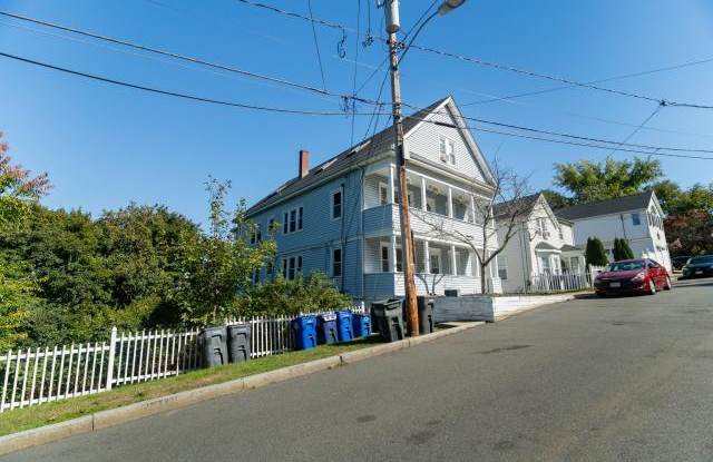 122 Warren Ave. - 122 Warren Avenue, Chelsea, MA 02150