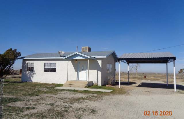 Cozy Ranch House on 2.5 Acres photos photos