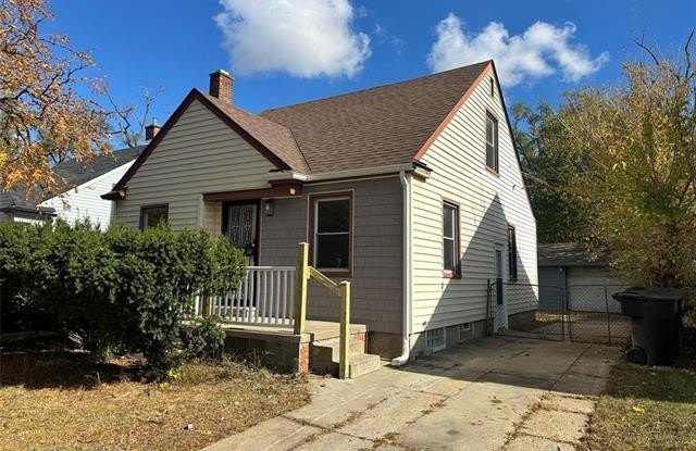 20084 Greenview Avenue photos photos