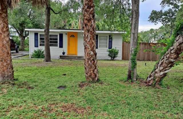 817 OHIO AVENUE - 817 Ohio Avenue, Palm Harbor, FL 34683